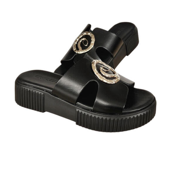 Gkavogiannis_sandals_2024-3106